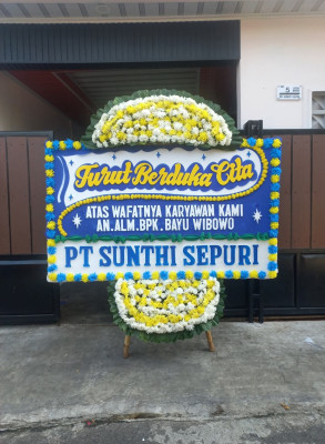 Papan Bunga Duka di Selemadeg